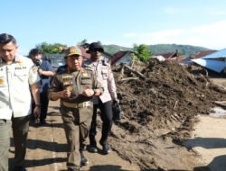 Tinjau Bencana Banjir di Aceh, Tio Karnavian Beri Atensi pada Infrastruktur Publik yang Rusak