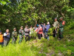 Anggota Kodim Ponorogo Ikut Jaga Kelestarian Hutan Melalui Aksi Tanam Pohon