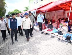 Tito Karnavian dampingi Presiden Prabowo Tinjau Banjir Langkat, Fokus Pemulihan Warga