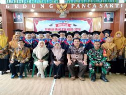 Babinsa Hadiri Wisuda Sekolah Orang Tua Hebat di Desa Dagangan
