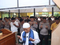 Polres Magetan Sholat Ghoib dan Donasi Kemanusiaan untuk Korban Bencana Aceh Sumatera
