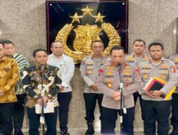 Kapolri dan Menteri Kehutanan Bentuk Satgas Gabungan Telusuri Temuan Kayu yang diduga akibatkan Bencana di Aceh dan Sumatera