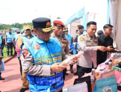 Wakapolri Tinjau UMKM, Bakes, dan Pembagian Perlengkapan Sekolah Usai Apel Mitra Kamtibmas di Papua