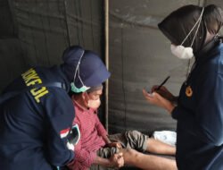 Nakes Polri Berikan Layanan Kesehatan Gratis bagi Korban Banjir di Aceh Tamiang