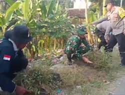 Gotong Royong Babinsa dan Warga Klitik Wujudkan Lingkungan Bersih dan Sehat