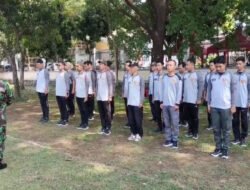 Tingkatkan Disiplin Linmas, Babinsa Bersama Kasi Trantib Nusukan Laksanakan Pembinaan Linmas