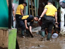 Polres Jember Terjunkan Personel Bantu Warga Terdampak Banjir