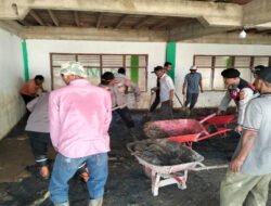 Polri dan Warga Bersinergi Pulihkan Pascabanjir di Pidie Jaya