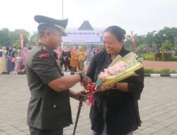 Dandim Madiun Hadiri Upacara Peringatan Hari Ibu ke-79 di Pendopo Ronggo Djoemeno