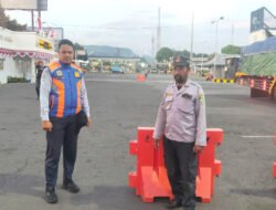 Jelang Akhir Tahun, Arus Lalu Lintas di Pelabuhan ASDP Ketapang Terpantau Lancar Dishub Banyuwangi Ingatkan Prioritas Keselamatan