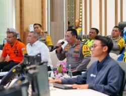 Kapolri Tinjau Pos Command Center, Pastikan Arus Mudik Berjalan Aman dan Nyaman
