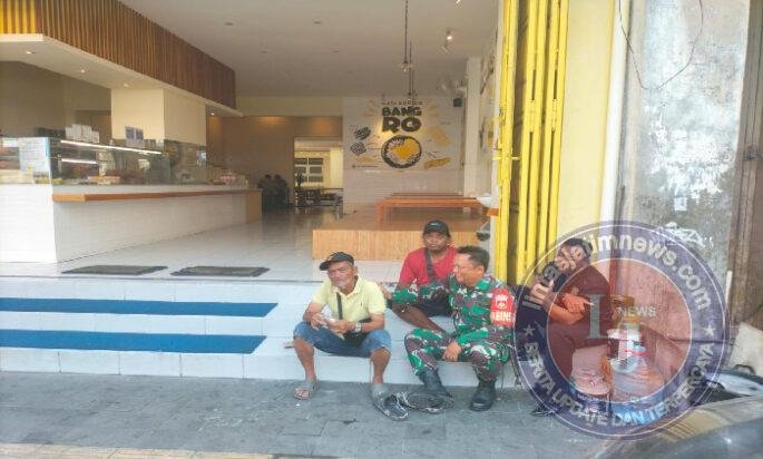 Dengan Bincang Santai, Babinsa Kemlayan  Sambangi Warga Binaan