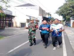 Wujudkan Linmas Tangguh dan Cekatan, Babinsa Danukusuman Latih Fisik Bersama