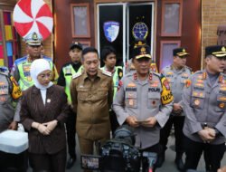 Kapolda Jatim Tinjau Pos Pengamanan di Malang Raya Pastikan Nataru Aman