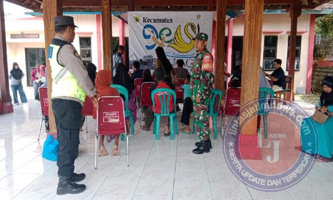 Babinsa Gesi Turut Amankan Penyaluran BLTS Kesra 2025