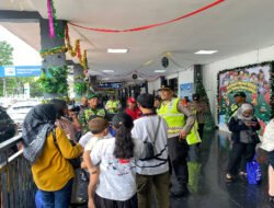 Sinergi TNI–Polri Amankan Arus Balik Nataru di Stasiun KA Kota Madiun