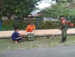 Babinsa Banjarsari Bersama Tim Saberling Dan Warga Bergotong Royong Laksanakan Pembersihan Lingkungan