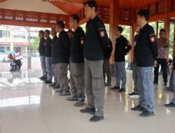 Tingkatkan Kedisiplinan, Loyalitas dan Kebersamaan, Linmas Gilingan Terima Pembinaan PBB Dari Babinsa