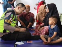 Sentuhan Kemanusiaan Polri, Layanan Kesehatan Pusdokkes Jangkau Warga Hingga Pelosok Aceh Terdampak Bencana