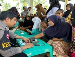 Polri Hadir Menyentuh dari Pintu ke Pintu: Layanan Kesehatan dan Home Visit Ringankan Derita Warga Terdampak Banjir Aceh Tamiang