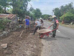 Babinsa Turun Tangan, Warga Sawahan Bangun Talut Demi Keselamatan Jalan
