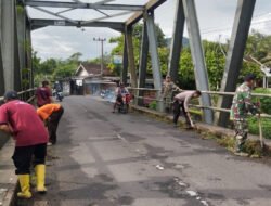 Gotong Royong di Pagi Berkabut: TNI-Polri dan Warga Dawuhan Bersatu Menjaga Lingkungan