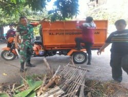 Antisipasi Pohon Tumbang, Babinsa Purwodiningratan Pimpin Kerja Bakti Perempelan Ranting Pohon