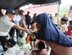 Tinjau Lokasi Terdampak Bencana, Kasatgas Tito Makan Bareng Pengungsi di Dusun Seulemak