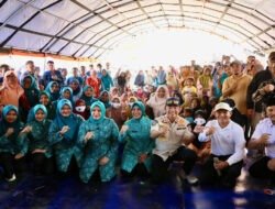 Ketum TP PKK Tri Tito Karnavian Bertolak ke Gampong Batang Ara Salurkan Bantuan Pascabencana