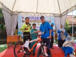 Puncak Kompetisi SD/MI, SMPN 3 Babat Gelar Jalan Sehat Berhadiah Puluhan Doorprize