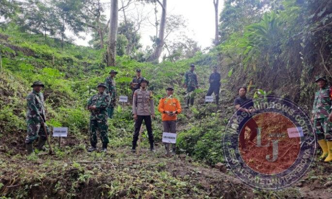 Cegah Longsor Sejak Dini, Koramil Saradan Hijaukan Jalan Jurang Toleh