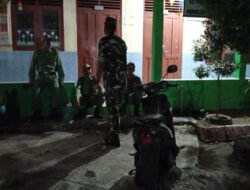 Perkuat Keamanan Wilayah, Koramil 04/Teras Gelar Patroli Siskamling Bersama Warga