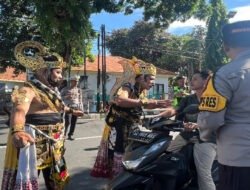 Polres Blitar Kota Terjunkan Gatotkaca dan Werkudara Sosialisasikan Ops Keselamatan Semeru 2026