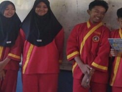 Pembelajaran Cerita Nonfiksi Kelas VI MIM 14 Pambon : Tumbuhkan Keberanian dan Literasi Siswa