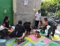 Dengan Patroli Keamanan Dan Anjangsana Babinsa Koramil 04/Jebres Selipkan Pesan Jaga Kamtibmas