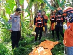 Polres Gresik bersama BPBD Bergerak Cepat Evakuasi Korban Terseret Selokan di Driyorejo Ditemukan Meninggal Dunia