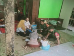 Babinsa Dampingi Pemeriksaan Kesehatan Gratis dari Puskesmas bagi Warga