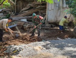 Langkah Kecil untuk Lingkungan Sehat, Babinsa dan Warga Ketupu Bangun Saluran Air