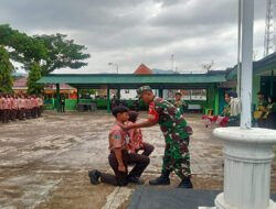 Serma Danang Pimpin Upacara Pengambilan Badge Saka Wira Kartika 19 Di Halaman Koramil 0801/07 Ngadirojo