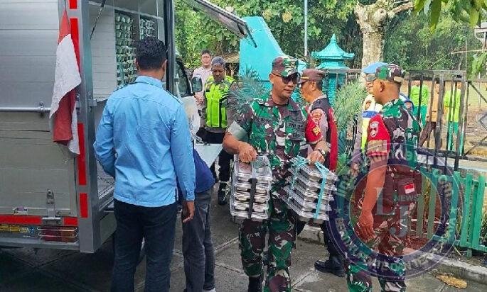 Rohmadi Lakukan Pengawalan dan Pembagian MBG ke Sekolah