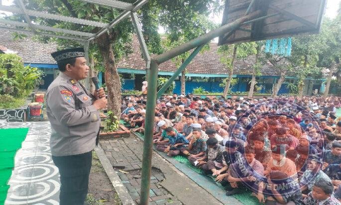 Satbinmas Polres Pasuruan Gelar Istighotsyah dan Penyuluhan Harkamtibmas di SMPN 2 Beji