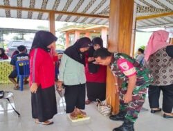 Babinsa Kuwu Dampingi Posbindu PTM, Dorong Warga Lebih Peduli Kesehatan