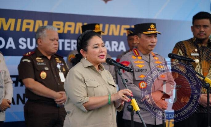 Titek Soeharto Hadiri Pelepasan 22 Kontainer Bantuan Kemanusiaan