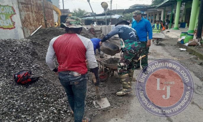 Angkong Sederhana Jadi Saksi Kerja Nyata Prajurit TNI bersama Masyarakat dan Ormas Di TMMD