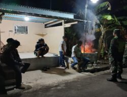 Cegah Gangguan Kamtibmas, Babinsa Ampel Turun Malam Hari Hidupkan Siskamling Desa Candi
