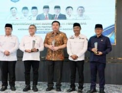 Di Pelantikan APDESI, Sekjen Kemendagri Kembali Ingatkan Pentingnya Bekerja untuk Masyarakat