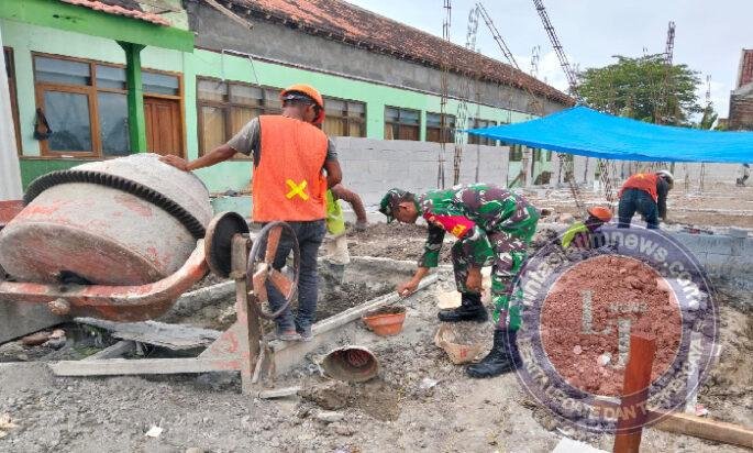 Demi Rumah Ibadah yang Layak, Babinsa dan Warga Nglames Bergotong Royong Bangun Mushola