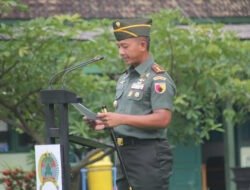 Jam Komandan Warnai Upacara Bendera, Dandim 0806/Trenggalek Tekankan Profesionalisme Personel