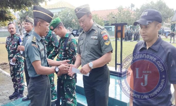 Kodim 0735/Surakarta Berikan Apresiasi Ucapan Selamat dan Hadiah Kepada Prajurit Dan ASN Yang Berulang Tahun di Bulan Februari
