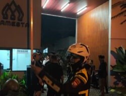 Polres Mojokerto Kota Bersama Warga Gagalkan Perang Sarung